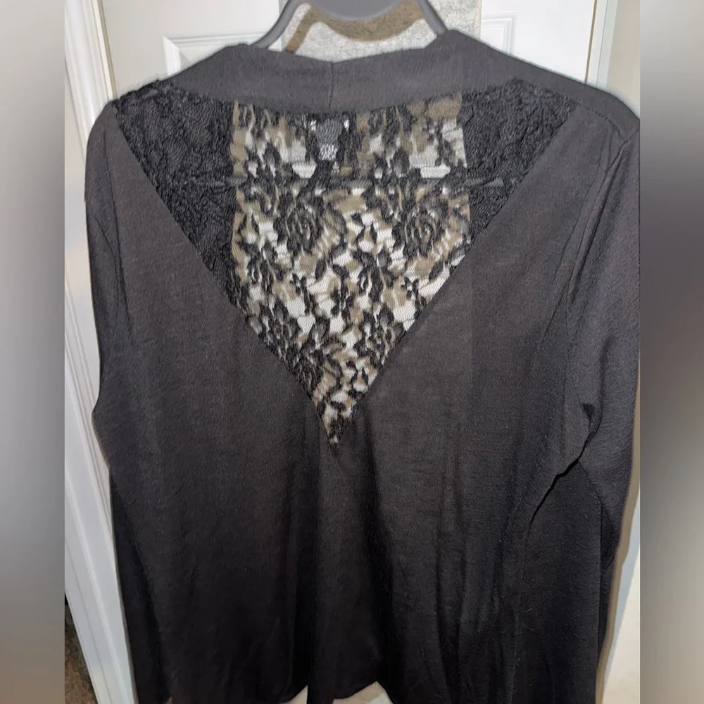 Cardigan - Picture 3 of 4